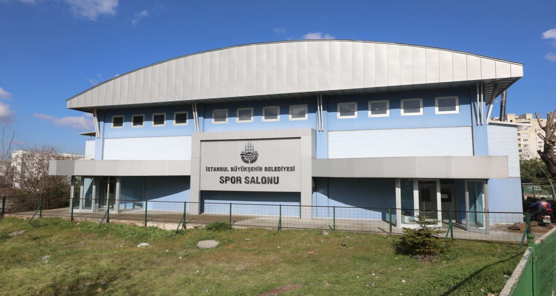 Cevizli Ortaokulu Spor Salonu