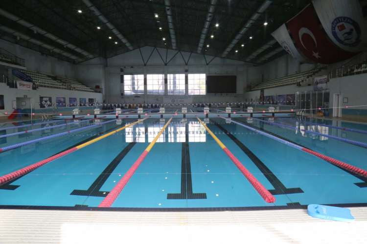Türkiye Yüzme Federasyonu Tozkoparan Olimpik Havuzu