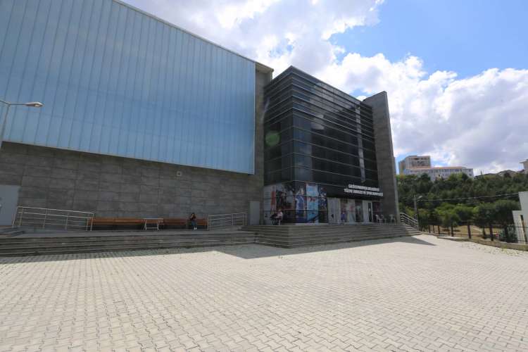 Gaziosmanpaşa Belediyesi Yüzme Havuzu ve Spor Kompleksi